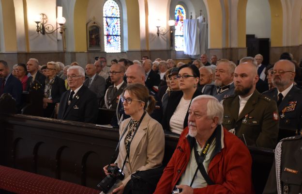 Uczestnicy obchodów 85. rocznicy napaści Związku Radzieckiego na Polskę 