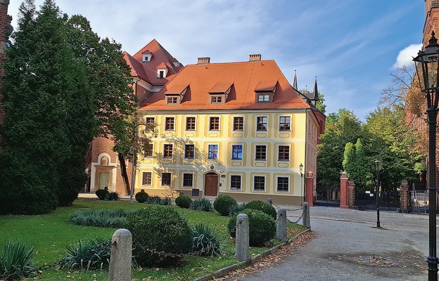 Budynek Muzeum Archidiecezjalnego