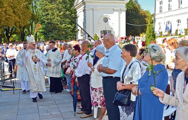 Przy sercu Matki