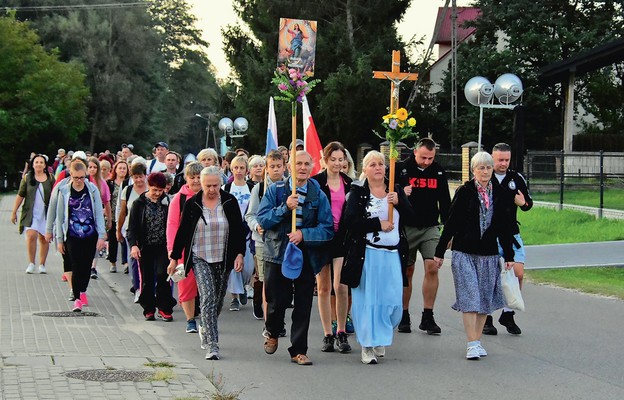 Z ufnością do Maryi