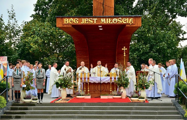 Mszy św. przewodniczył bp Piotr Sawczuk