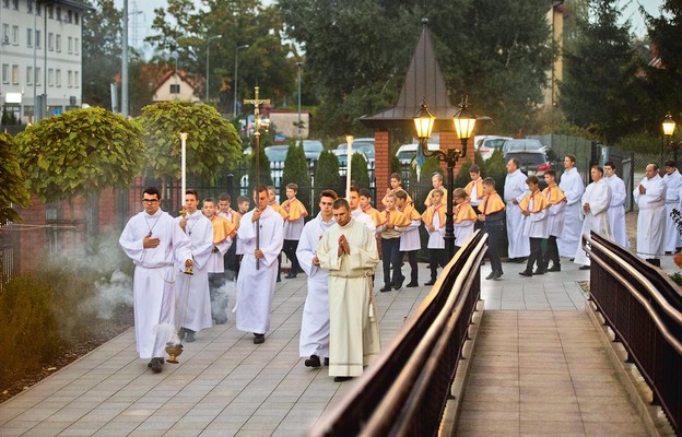 Chlubą parafii jest Liturgiczna Służba Ołtarza