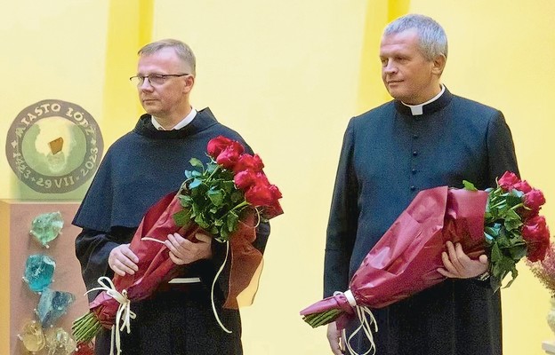 O. Piotr Kleszcz i ks. Zbigniew Wołkowicz podczas ogłoszenia nominacji