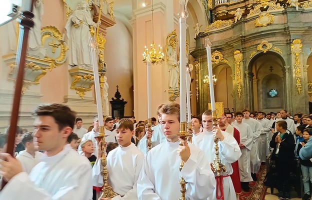 Uroczysta oprawa Mszy św. w bazylice miechowskiej