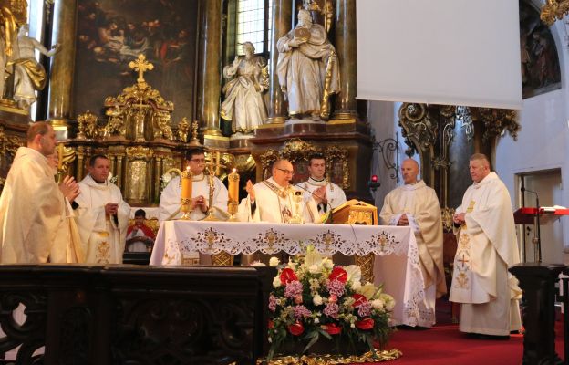 Eucharystii podczas pielgrzymki kobiet do grobu św. Jadwigi Śląskiej przewodniczył bp Jacek Kiciński