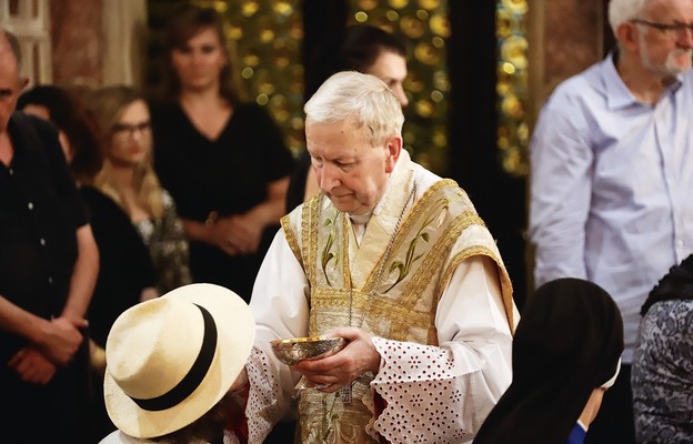 Bp Jan nadal służy Kościołowi