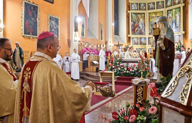 Mszy św. w konkatedrze przewodniczył pasterz diecezji bp Tadeusz Lityński