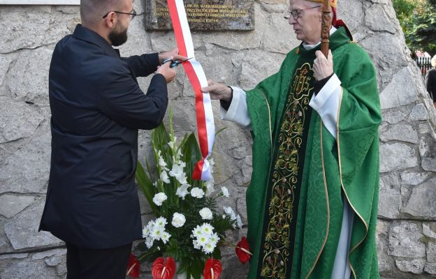 Odsłonięcie tablicy pamiątkowej