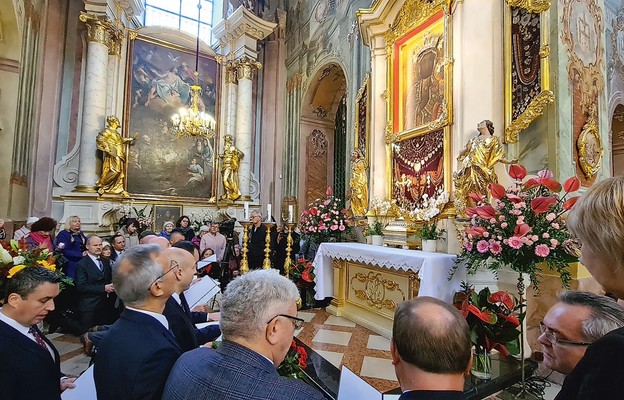 Zawierzyli Matce Bożej