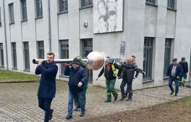 Przy budowie kościoła jest odczuwalna opieka patronów