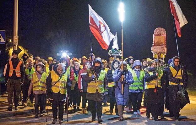 Nocna Pielgrzymka z Miedniewic do Niepokalanowa