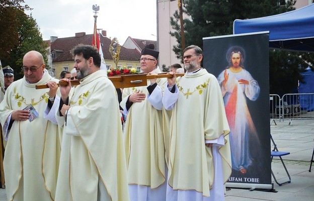 Procesja z relikwiami