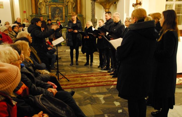 W Sanktuarium Jasnogórskiej Matki Kościoła zaśpiewał chór Vita Nova pod dyrekcją Eweliny Krzywki.