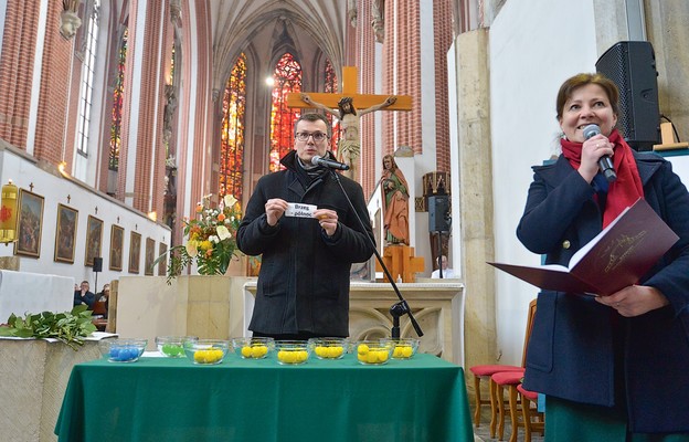 W specjalnym losowaniu wyłoniono dekanaty, które będą opracowywały  odpowiedzi na normy konkretnych komisji