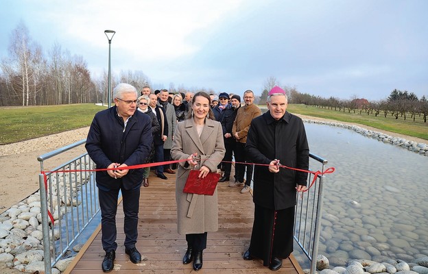 Symboliczne przecięcie wstęgi