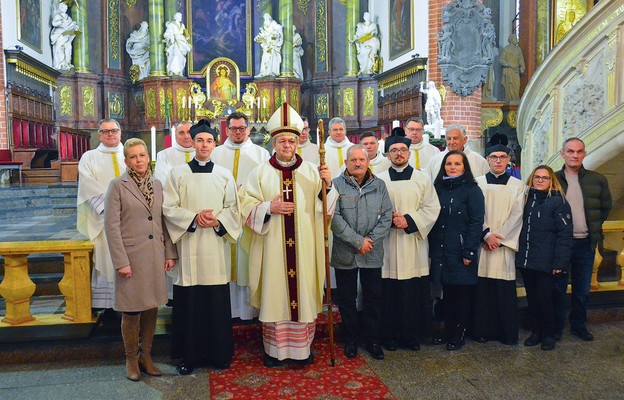 Klerycy z przełożonymi i rodzicami