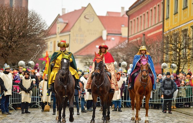 We Wrocławiu w rolę Trzech Króli wcielają się co roku strażnicy miejscy