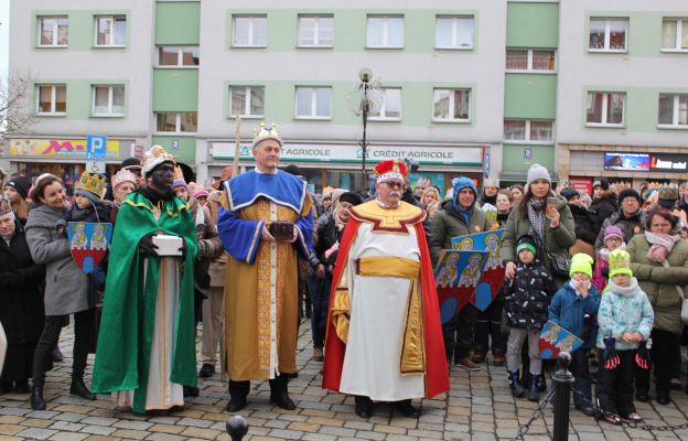 Strzegom. Oddali pokłon Jezusowi