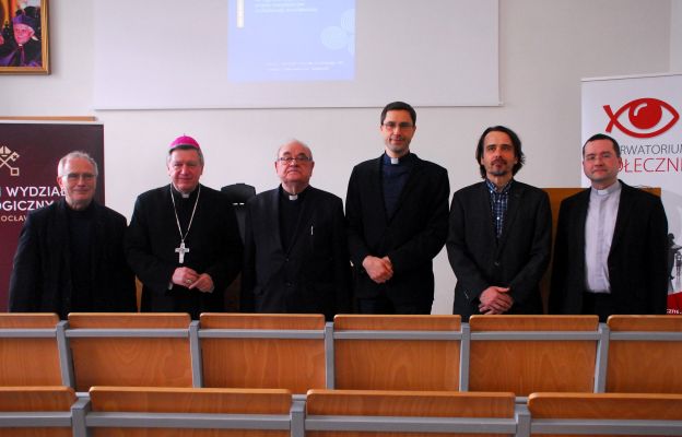 - Jestem bardzo wdzięczny profesorom z ISKK za przeprowadzenie badań i pokazanie nam, jak archidiecezja wrocławska wygląda także na tle Kościoła w Polsce - dziękował abp Kupny.