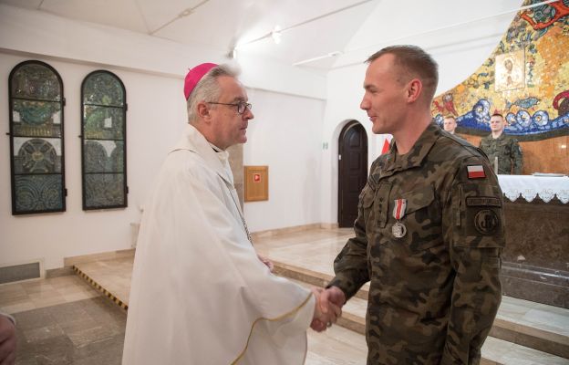 Bp Wiesław Lechowicz zainaugurował kurs ewangelizatora wojskowego