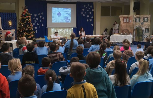 Przedstawienie Bożonarodzeniowe w SP nr 17 we Wrocławiu