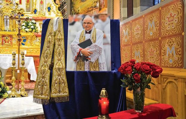 O ks. Tadeuszu przypominał wyeksponowany portret