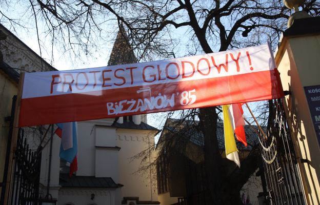 Obchody 40. rocznicy protestu głodowego w parafii Narodzenia NMP w Krakowie-Bieżanowie